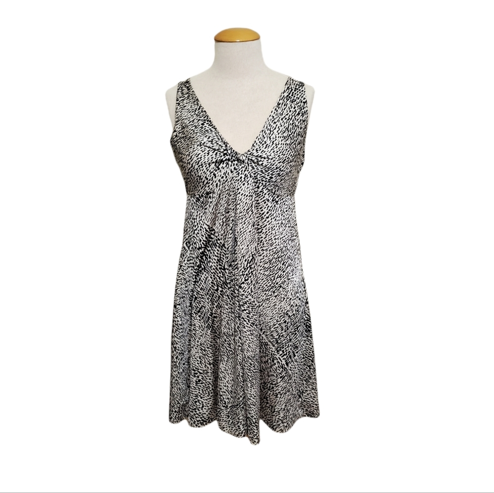 New York & Co Sleeveless Dress Medium